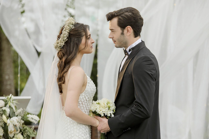 Замуж за Серкана Болата: 5 самых модных свадебных платьев из турецких сериалов