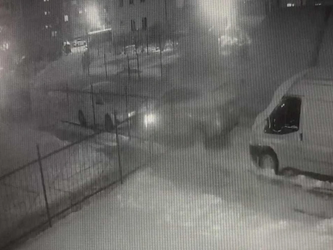 Личность поджигательницы установили с помощью записей с камер видеонаблюдения. | Источник: УМВД Екатеринбурга