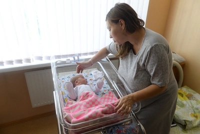 В Екатеринбурге новорожденным дарят памятные альбомы