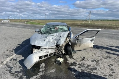 Семь человек пострадали в жестком лобовом ДТП на трассе Тюмень — Омск