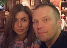 DJ Грув объявил о помолвке