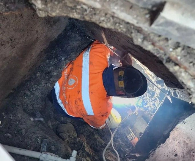 На время проведения ремонтных работ возможны ограничения подачи воды у жителей ряда домов | Источник: пресс-служба МЦУ Сочи