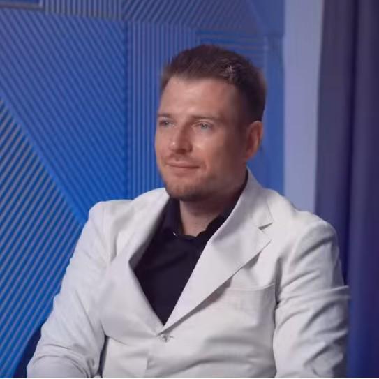<p>Константин Деревянко</p>