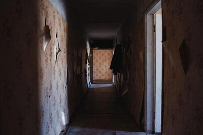 64-летнего жителя Кежемского района судят за изнасилование 15-летней