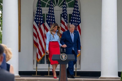Мелания Трамп вернулась и пошутила о своем отсутствии
