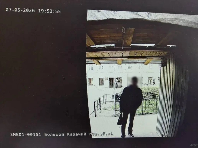 7 мая камеры засекли подозреваемого уже в Санкт-Петербурге | Источник: МВД 24 / Telegram