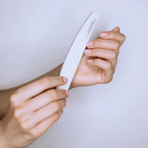 Инстаграм за пилочный маникюр: кому подойдет самый модный уход за ногтями