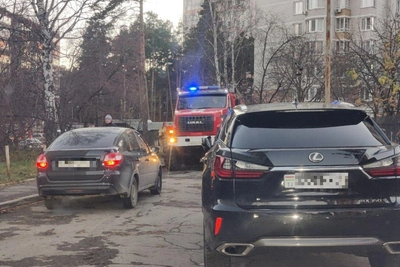В Екатеринбурге силовики задержали водителя Lexus
