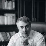 Евгений Комаровский