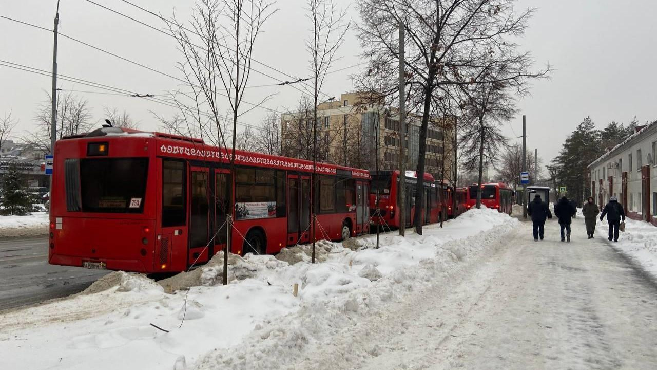 После атаки беспилотников движение общественного транспорта в Казани полностью восстановлено