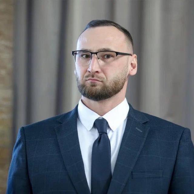 <p>Олег Митрофанов</p>