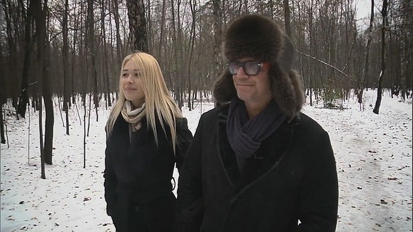 Андрей Ковалев на прогулке с избранницей