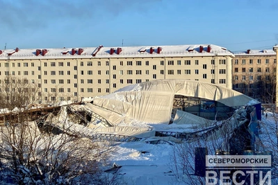 Слухи об обрушении крыши ледовой арены в Североморске опровергли