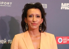 Елена Борщева о воспитании дочек: «Функция „мама-цербер“ не включена постоянно, но считаю — дисциплина необходима»