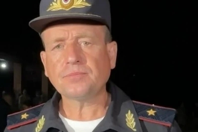 Министр внутренних дел Тувы прибыл к стихийному скоплению граждан