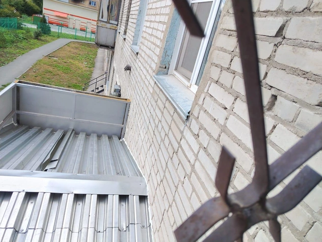 Мужчина уверен: к нему смогут забраться воры | Источник: читатель НГС