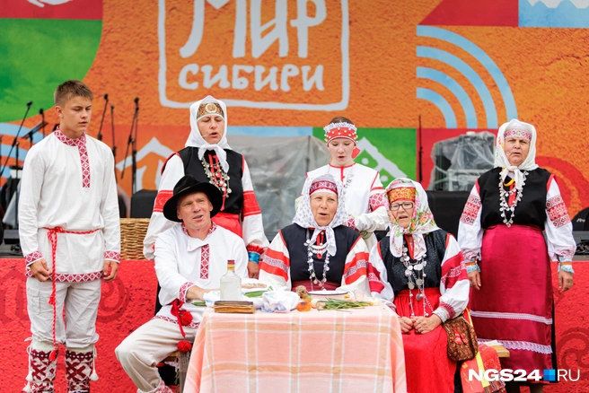 Бабушки сето очень органично говорили на своем языке | Источник: Мария Ленц / NGS24.RU