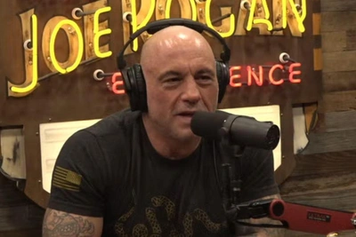 Джо Роган обрушился на Трампа из-за файлов Эпштейна