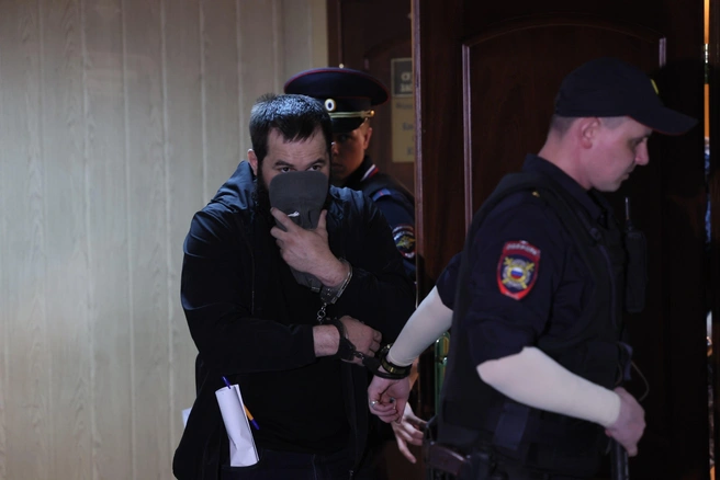 Суд арестовал на два месяца подозреваемых в ограблении курьера в «Москва-Сити» | Источник: Дмитрий Толстошеев / MSK1.RU