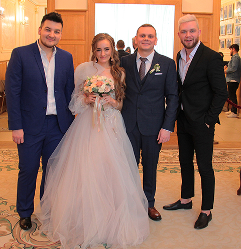 Красавцы Love Radio провели свадьбы в Грибоедовском ЗАГСе