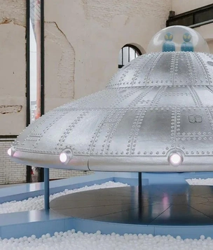 В Бельгии открылась инопланетная детская площадка от знаменитого кутюрье