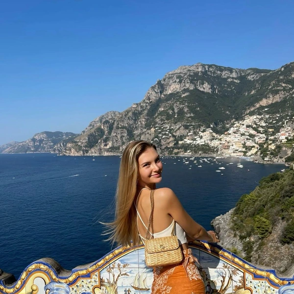 Источник: miss_polina_popova / (экстремистская организация, деятельность запрещена на территории РФ)