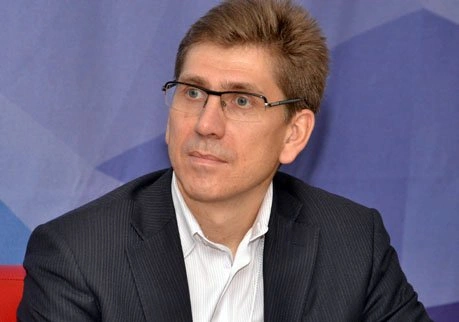 Ларин не стал комментировать свое увольнение | ya62.ru