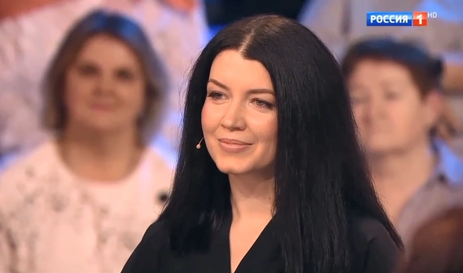 Сибирячка исполнила песню «Ты хочешь знать, как плохо без тебя» | Источник: «Песни от всей души» / «Россия 1»