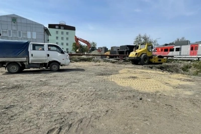В Корсакове началось благоустройство ТПУ «Пять углов»