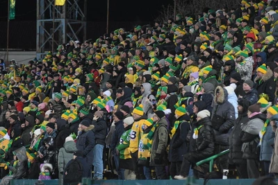 «Водник» против «Кузбасса»: тысячи болельщиков на матче