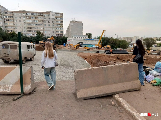 Ходить там нежелательно, но срезать свой путь хочется | Источник: Владислав Митрошин / 56.RU