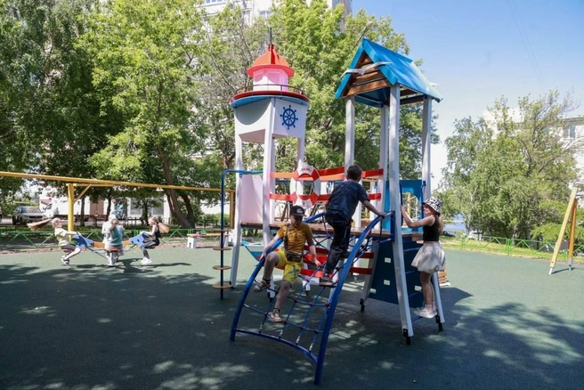 В городе по проекту «Вам решать!» установили 8 детских площадок | Источник: телеграм-канал Юрия Шалабаева