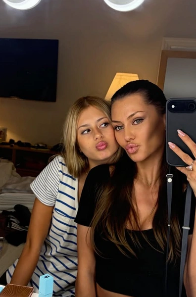 Виктория Боня с дочерью Анджелиной