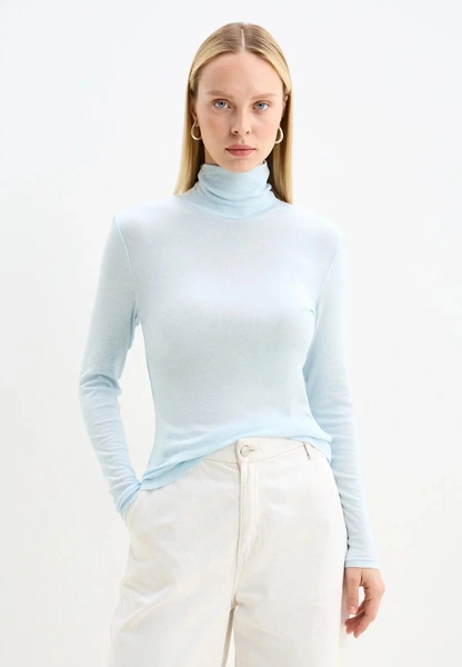 Водолазка Alexander Bogdanov