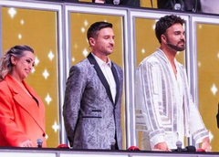 Новый звездный гость, артист из Нигерии: спойлер и кадры второго полуфинала шоу «Ну-ка, все вместе!»