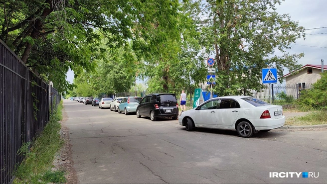 Вокруг политеха вообще всё заставлено | Источник: Ксения Власова / «ИрСити»