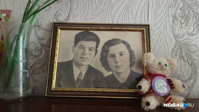 Антонины Павловны нет более пяти лет, а Леонид Михайлович скучает по ней каждый день | Источник: Елена Денисова / NGS42.RU