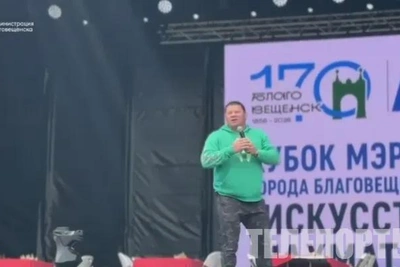 Двукратный чемпион России по бодибилдингу посетил Благовещенск