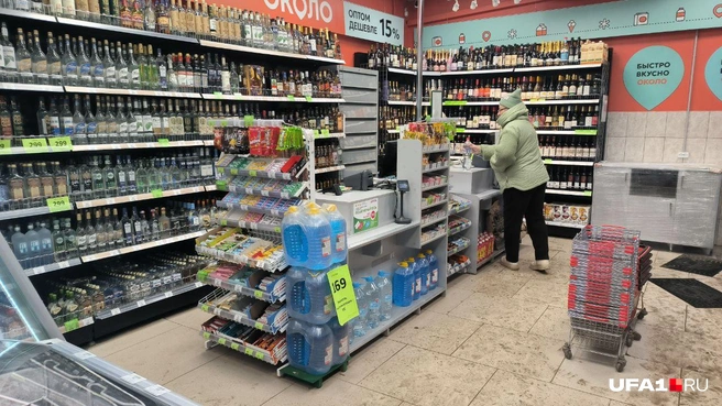 Ранее кассы в «Полушке» пустыми  | Источник: Айгиз Гильманов / UFA1.RU 