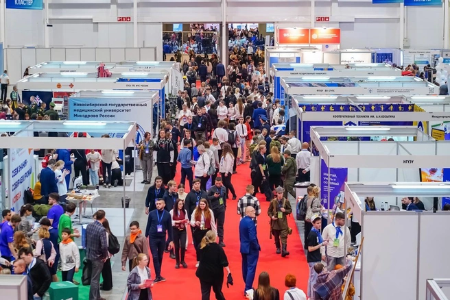 Мероприятие объединит педагогов, старшеклассников и студентов, родителей, представителей ведущих вузов и колледжей, работодателей и экспертов образования | Источник: архив ООО «Экспоивентс»