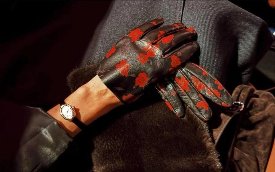 Как и с чем их правильно носить укороченные перчатки