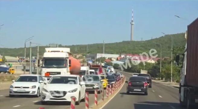 Пробка в Новороссийске утром 28 июля | Источник: Жизнь на море / T.me