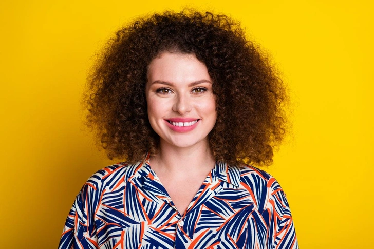 щель, зубы, щербинка | Источник: iStockphoto