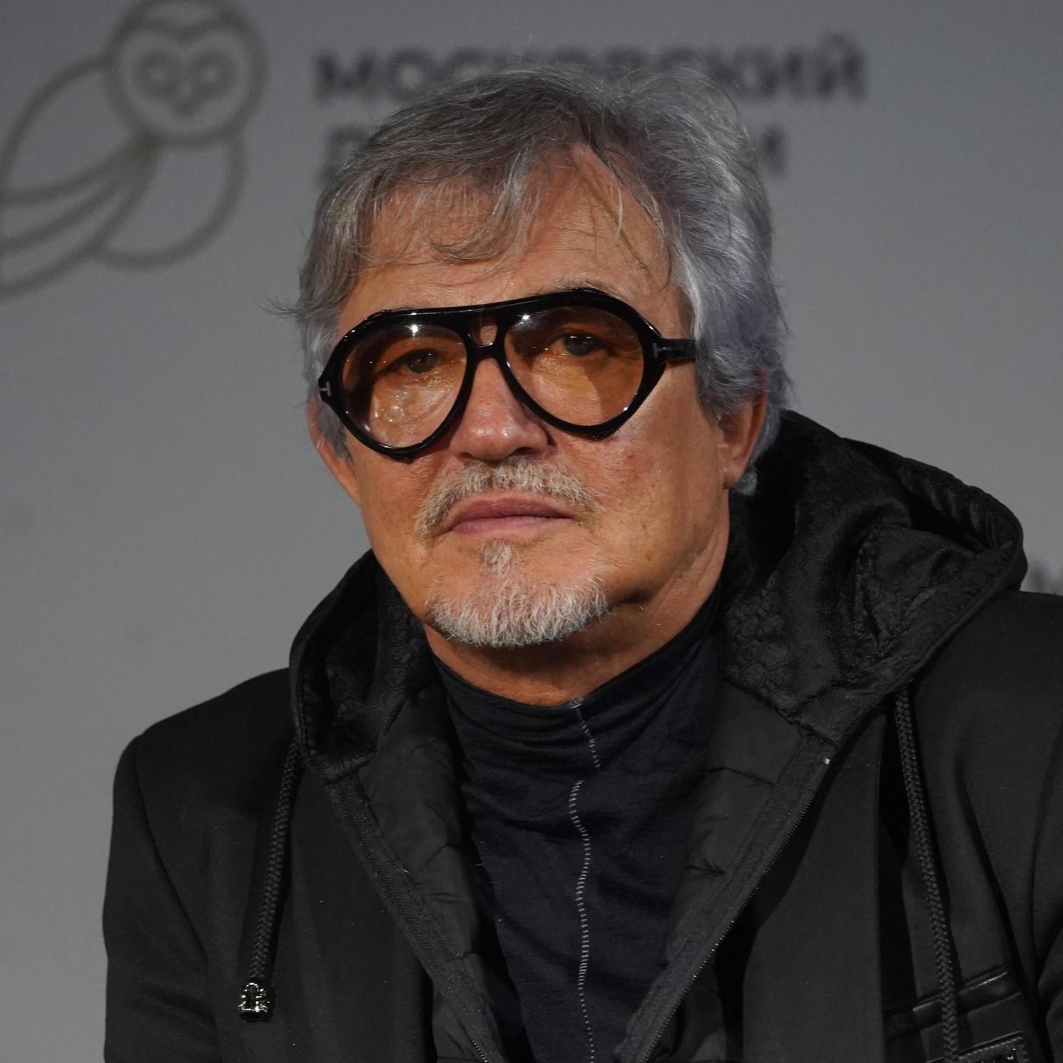 Дибров в центре скандала из-за пошлой выходки: Поплавская не подаст ему руку, а Мамаева считает слитое видео местью