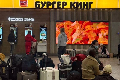 Сочинский аэропорт возобновил работу после 18 часов простоя