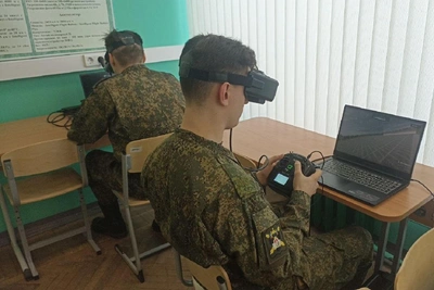 В СПбГУ открыли класс боевого применения дронов и учебный полигон