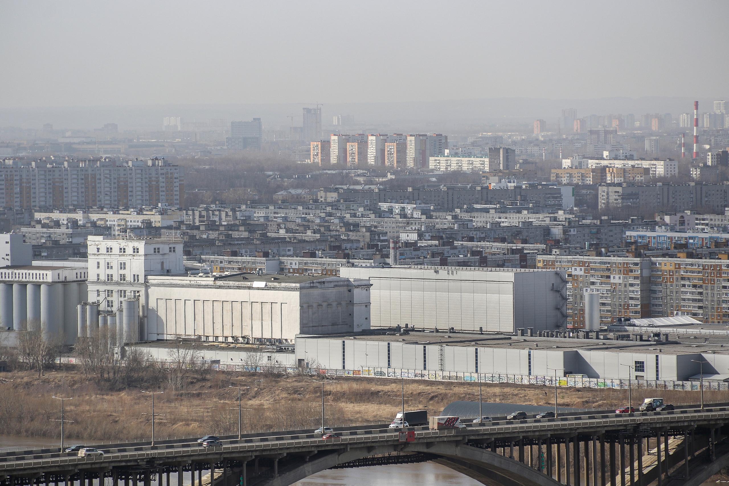 Минэкологии организовало проверку из-за вони в Нижнем — основные причины неприятного запаха