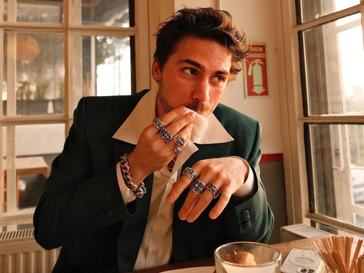 Источник: @taroemir