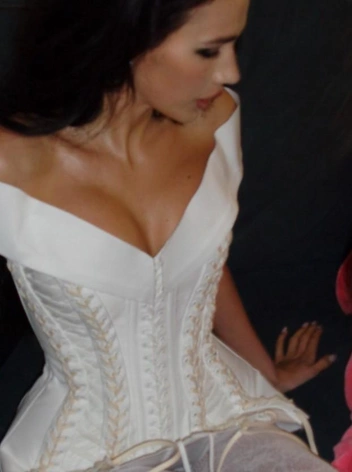 Она же исполняет главную роль  | Источник: zagitova.show