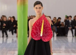 Преемники Андерсона: новые креативные директора Loewe представят дебютную коллекцию в октябре